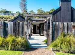 Win 2 Tickets To The 10th Annual Wonderful Waiheke House Tour 2023