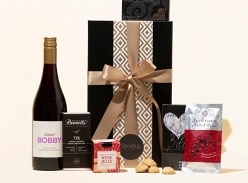 Win a Mothers Day Luxurious Gift Box