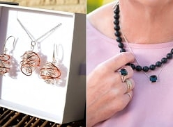 Win a Fabuleux Vous Prize Pack