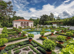 Win 1 of 4 Family Passes to a Tour of Hamilton Gardens - MiNDFOOD