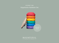 Win a Stapelstein Rainbow 6+1 Set